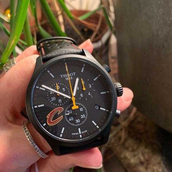 Authentic TISSOT 1853 45mm NBA leather perforated strap - Picture 3 of 14